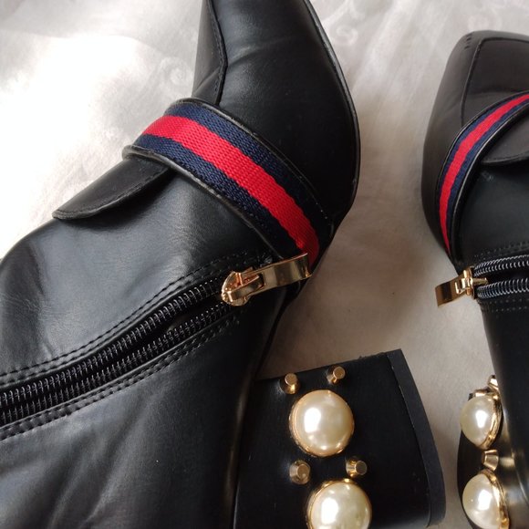 Gucci Women's Black Pearl & Stud Peyton Boots - Picture 4 of 10